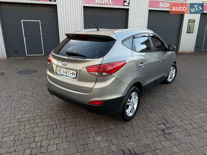 Внедорожник / Кроссовер Hyundai ix35 2010 в Кривом Роге