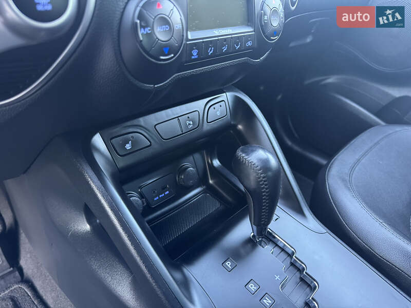 Позашляховик / Кросовер Hyundai ix35 2011 в Рівному