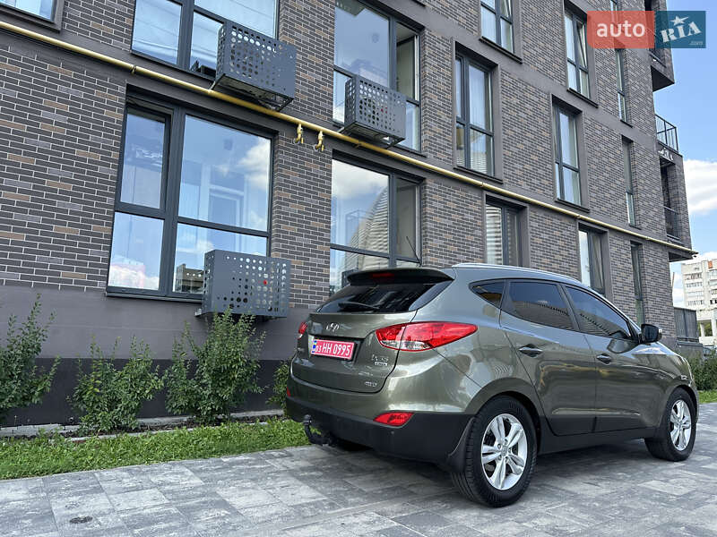 Внедорожник / Кроссовер Hyundai ix35 2011 в Львове
