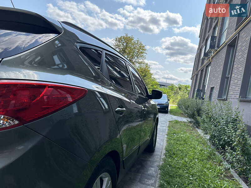 Внедорожник / Кроссовер Hyundai ix35 2011 в Львове