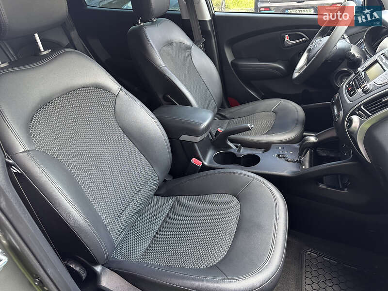 Внедорожник / Кроссовер Hyundai ix35 2011 в Львове