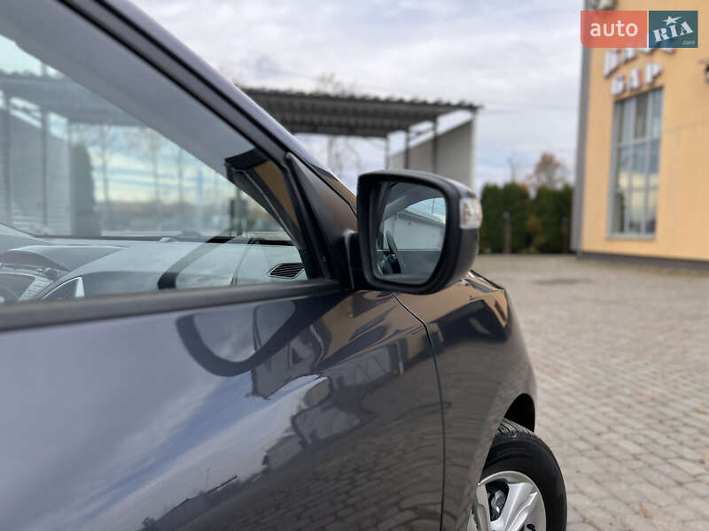 Внедорожник / Кроссовер Hyundai ix35 2010 в Ивано-Франковске фото 37 Внедорожник / Кроссовер Hyundai ix35 2010 в Ивано-Франковске