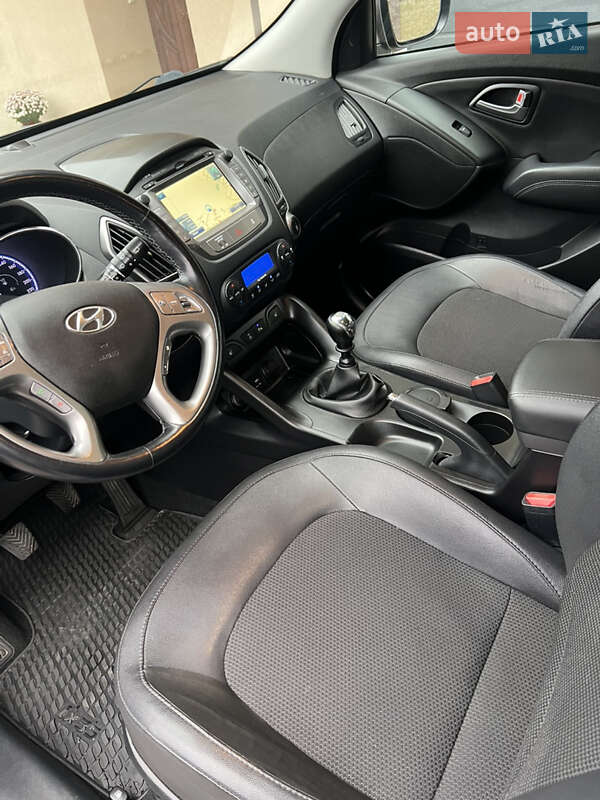 Внедорожник / Кроссовер Hyundai ix35 2015 в Львове