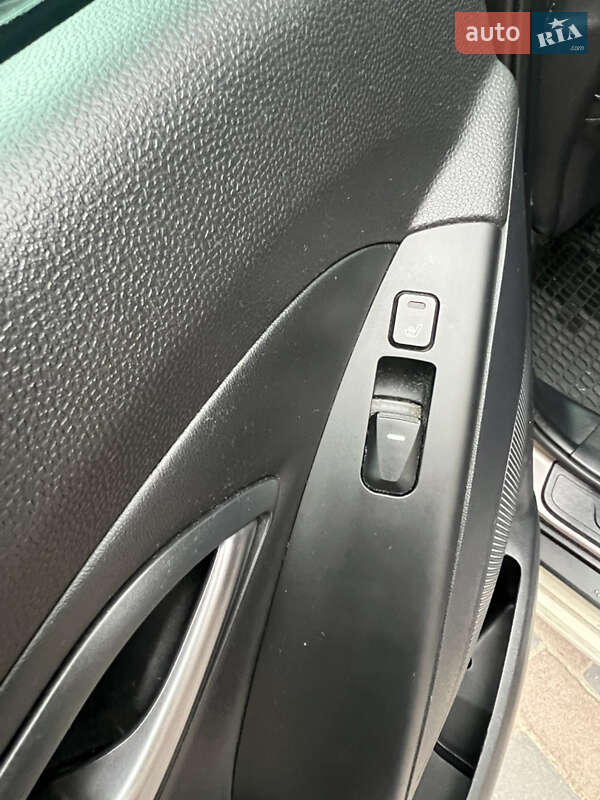 Внедорожник / Кроссовер Hyundai ix35 2015 в Львове