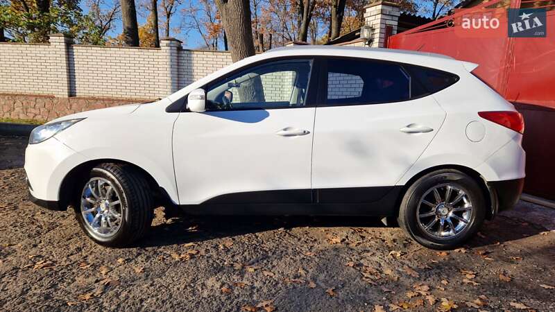 Внедорожник / Кроссовер Hyundai ix35 2010 в Киеве фото 9 Внедорожник / Кроссовер Hyundai ix35 2010 в Киеве