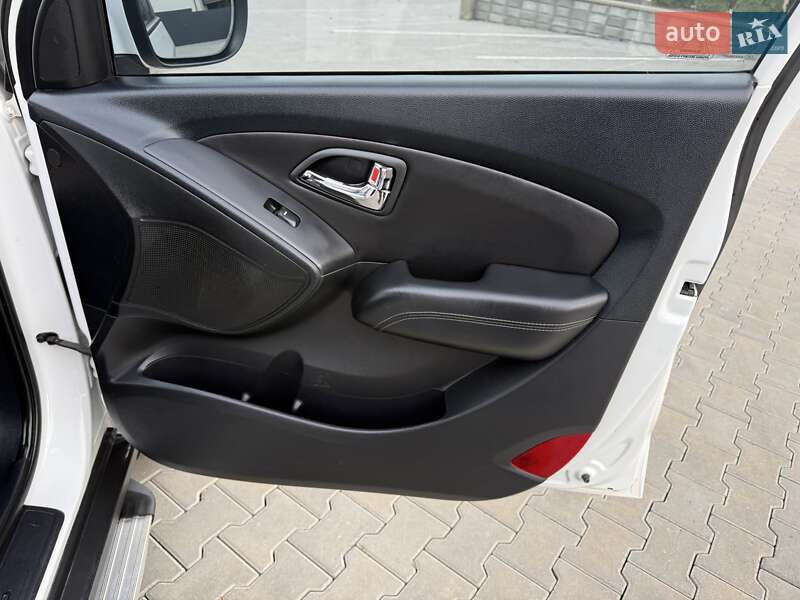 Внедорожник / Кроссовер Hyundai ix35 2012 в Черновцах фото 37 Внедорожник / Кроссовер Hyundai ix35 2012 в Черновцах