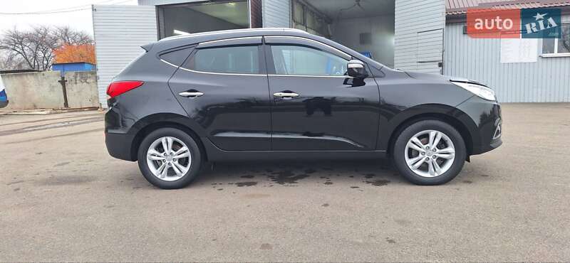 Внедорожник / Кроссовер Hyundai ix35 2014 в Новоархангельске