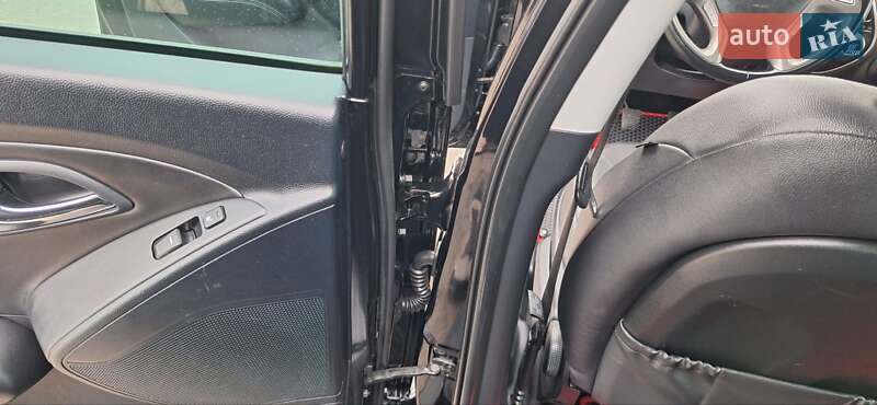 Внедорожник / Кроссовер Hyundai ix35 2014 в Новоархангельске