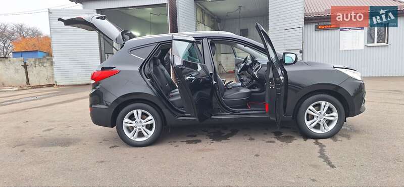 Внедорожник / Кроссовер Hyundai ix35 2014 в Новоархангельске