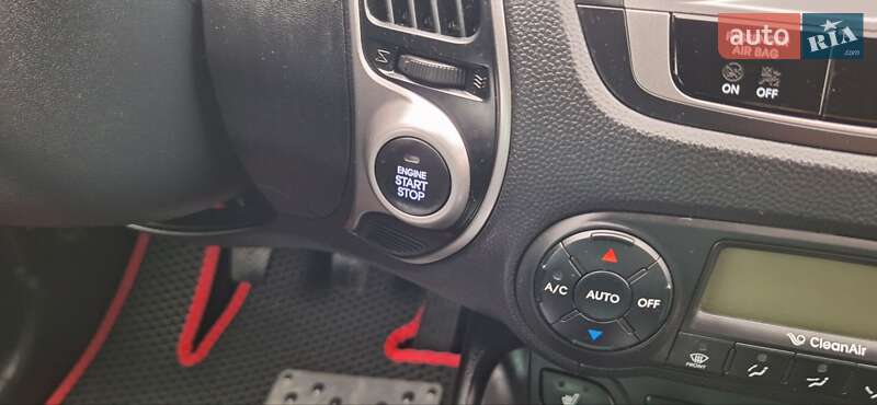 Внедорожник / Кроссовер Hyundai ix35 2014 в Новоархангельске