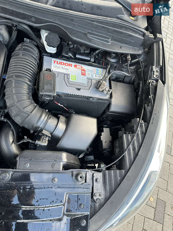 Внедорожник / Кроссовер Hyundai ix35 2014 в Ровно