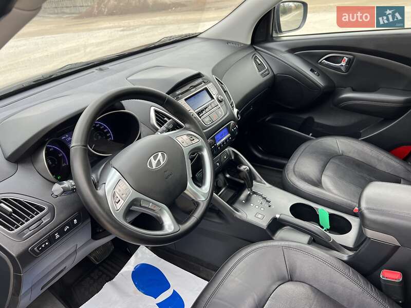 Позашляховик / Кросовер Hyundai ix35 2011 в Радивиліві