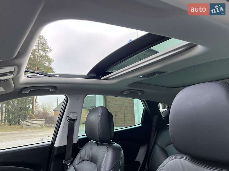 Позашляховик / Кросовер Hyundai ix35 2011 в Радивиліві