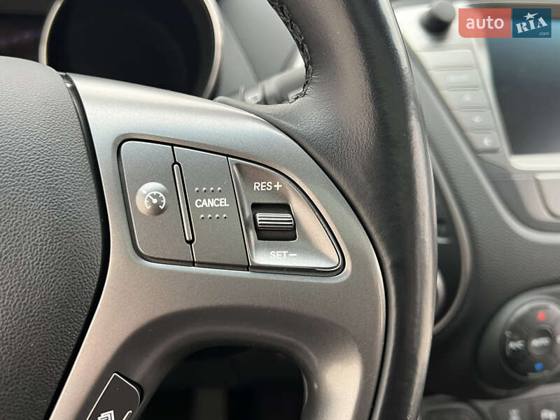 Позашляховик / Кросовер Hyundai ix35 2014 в Луцьку