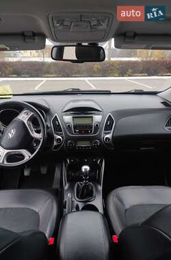 Внедорожник / Кроссовер Hyundai ix35 2010 в Полтаве