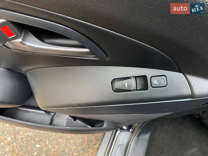 Внедорожник / Кроссовер Hyundai ix35 2015 в Радивилове