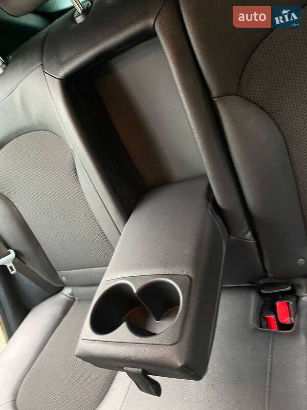 Внедорожник / Кроссовер Hyundai ix35 2015 в Радивилове