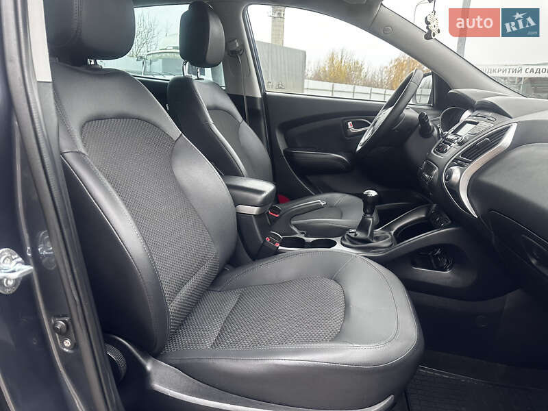 Внедорожник / Кроссовер Hyundai ix35 2011 в Дубно