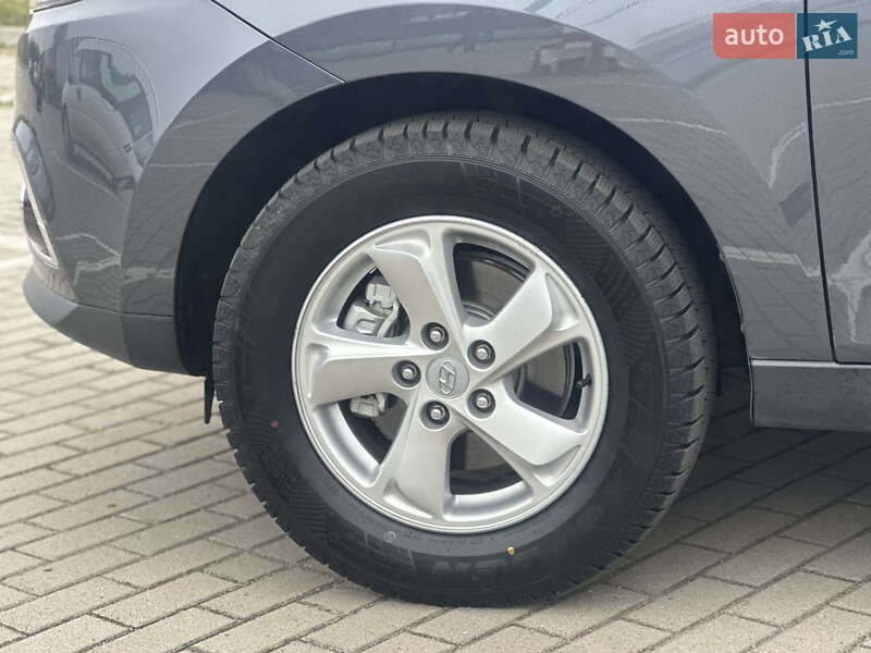 Внедорожник / Кроссовер Hyundai ix35 2011 в Дубно