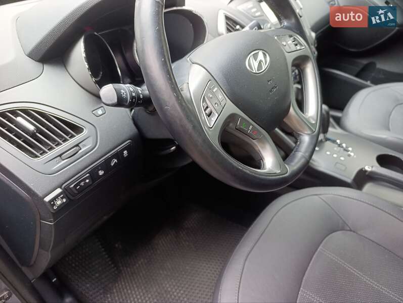 Внедорожник / Кроссовер Hyundai ix35 2013 в Киеве фото 26 Внедорожник / Кроссовер Hyundai ix35 2013 в Киеве