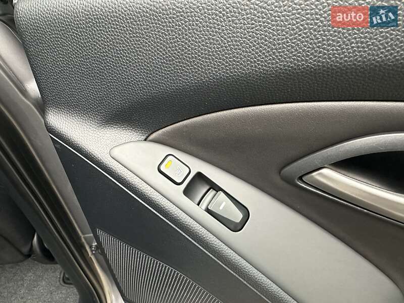 Внедорожник / Кроссовер Hyundai ix35 2011 в Луцке фото 48 Внедорожник / Кроссовер Hyundai ix35 2011 в Луцке