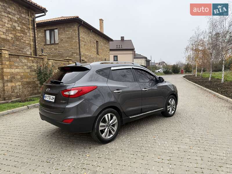 Внедорожник / Кроссовер Hyundai ix35 2014 в Черноморске