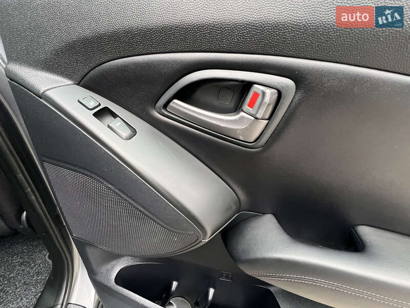 Внедорожник / Кроссовер Hyundai ix35 2015 в Киеве фото 24 Внедорожник / Кроссовер Hyundai ix35 2015 в Киеве