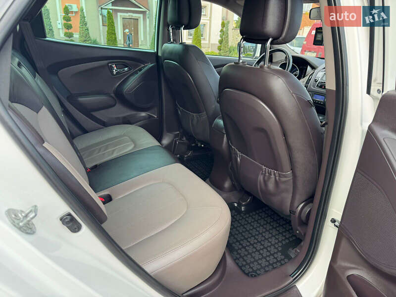 Внедорожник / Кроссовер Hyundai ix35 2012 в Стрые