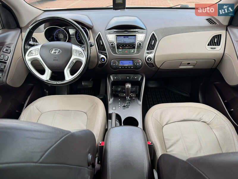 Внедорожник / Кроссовер Hyundai ix35 2012 в Стрые