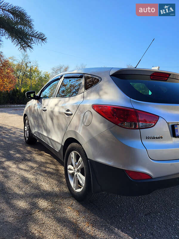 Внедорожник / Кроссовер Hyundai ix35 2011 в Никополе