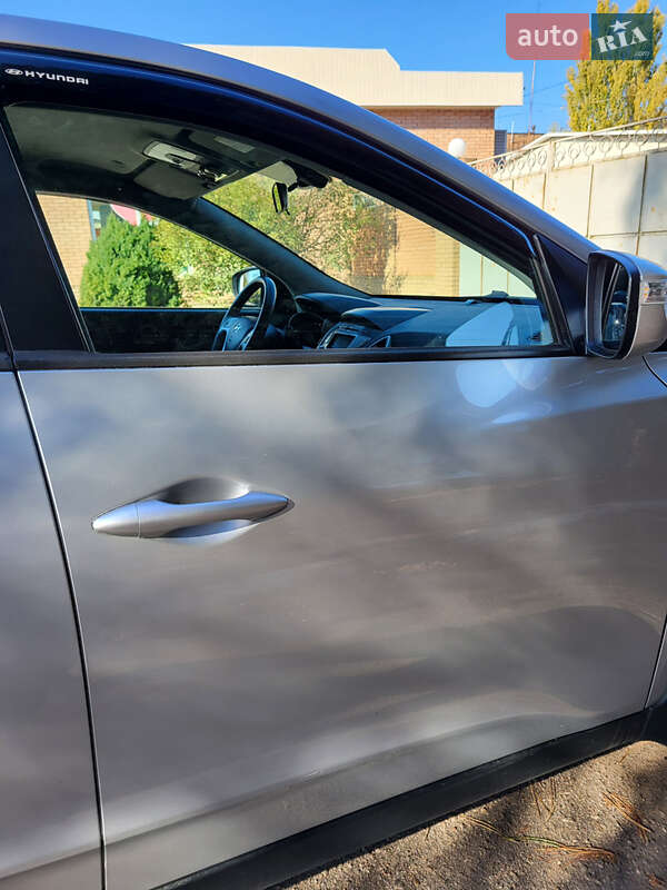 Внедорожник / Кроссовер Hyundai ix35 2011 в Никополе