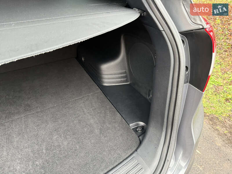 Позашляховик / Кросовер Hyundai ix35 2014 в Луцьку
