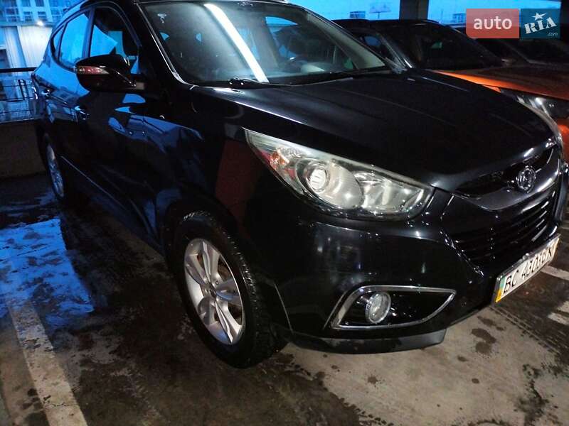 Внедорожник / Кроссовер Hyundai ix35 2010 в Львове
