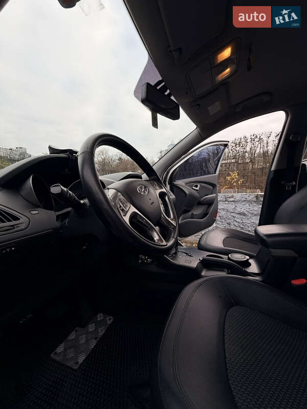 Внедорожник / Кроссовер Hyundai ix35 2011 в Киеве