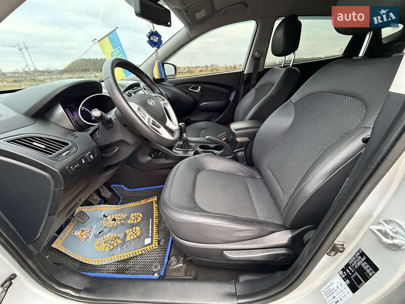 Внедорожник / Кроссовер Hyundai ix35 2011 в Виннице
