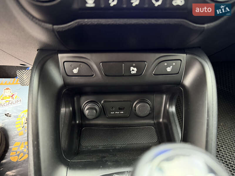 Внедорожник / Кроссовер Hyundai ix35 2011 в Виннице