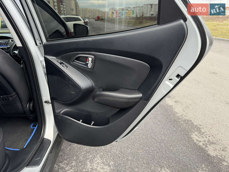 Внедорожник / Кроссовер Hyundai ix35 2011 в Виннице