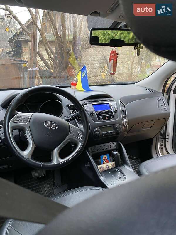 Внедорожник / Кроссовер Hyundai ix35 2011 в Ровно