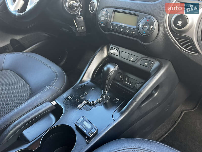 Внедорожник / Кроссовер Hyundai ix35 2010 в Луцке