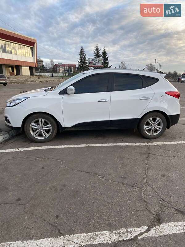 Внедорожник / Кроссовер Hyundai ix35 2012 в Харькове