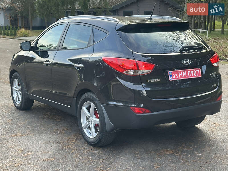 Внедорожник / Кроссовер Hyundai ix35 2010 в Ровно