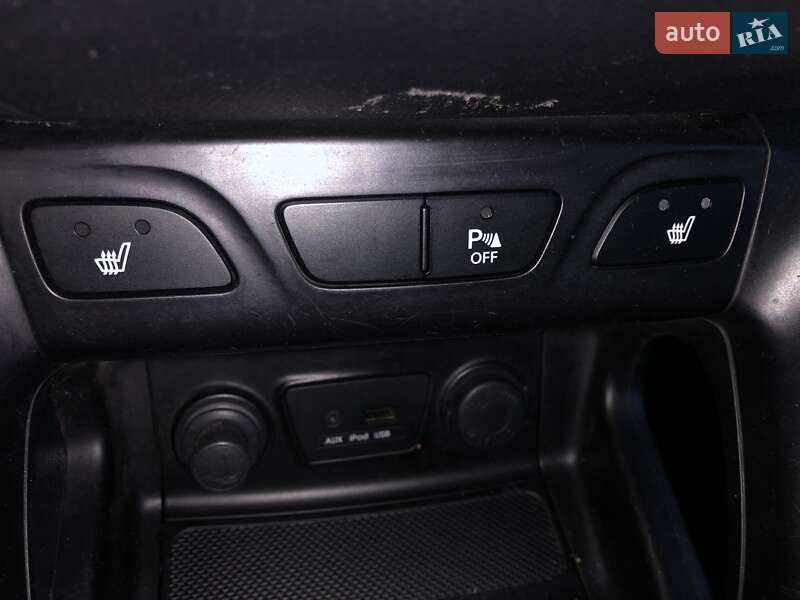 Внедорожник / Кроссовер Hyundai ix35 2011 в Луцке фото 31 Внедорожник / Кроссовер Hyundai ix35 2011 в Луцке