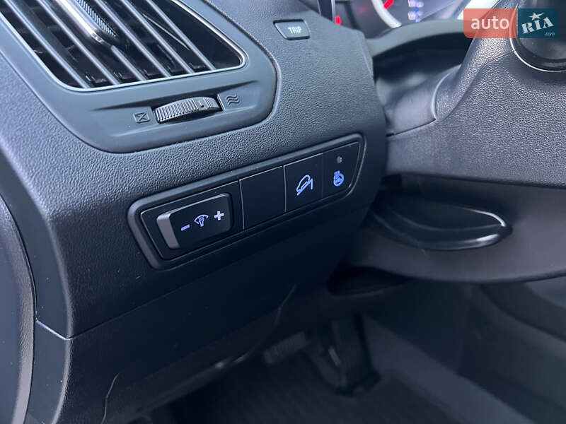 Внедорожник / Кроссовер Hyundai ix35 2013 в Одессе