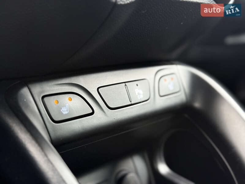 Внедорожник / Кроссовер Hyundai ix35 2011 в Радивилове