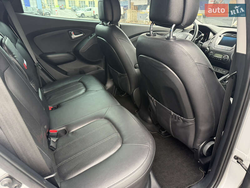 Внедорожник / Кроссовер Hyundai ix35 2015 в Ровно