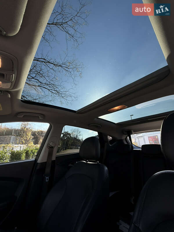 Внедорожник / Кроссовер Hyundai ix35 2015 в Одессе фото 8 Внедорожник / Кроссовер Hyundai ix35 2015 в Одессе