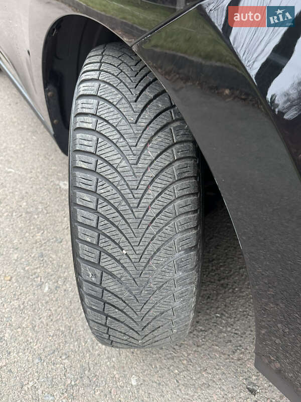 Внедорожник / Кроссовер Hyundai ix35 2013 в Ровно фото 67 Внедорожник / Кроссовер Hyundai ix35 2013 в Ровно