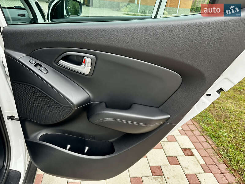 Внедорожник / Кроссовер Hyundai ix35 2013 в Киеве фото 26 Внедорожник / Кроссовер Hyundai ix35 2013 в Киеве