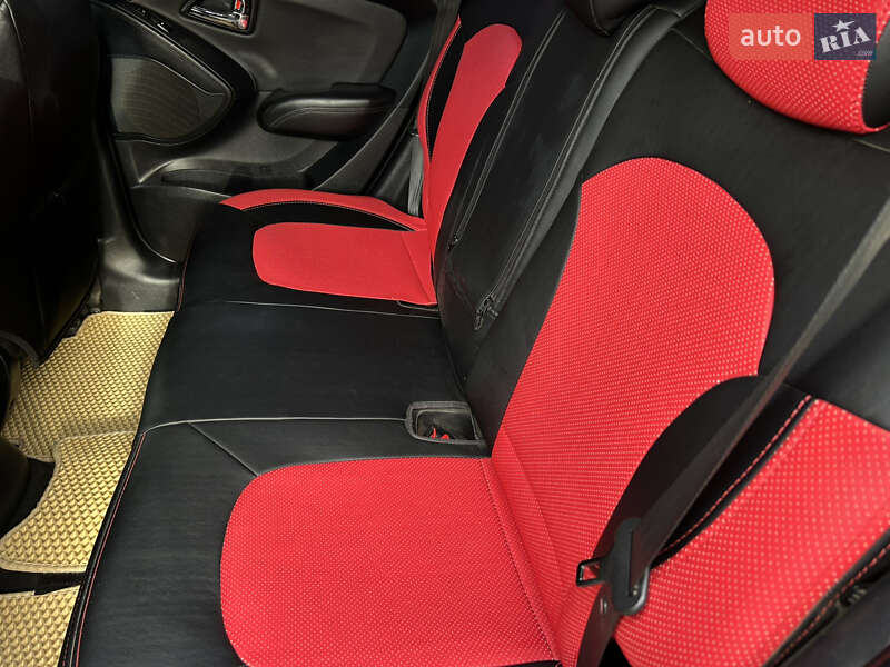 Внедорожник / Кроссовер Hyundai ix35 2010 в Николаеве фото 16 Внедорожник / Кроссовер Hyundai ix35 2010 в Николаеве