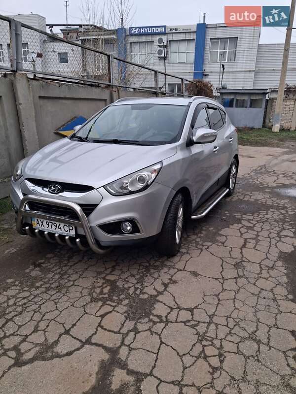Внедорожник / Кроссовер Hyundai ix35 2012 в Харькове